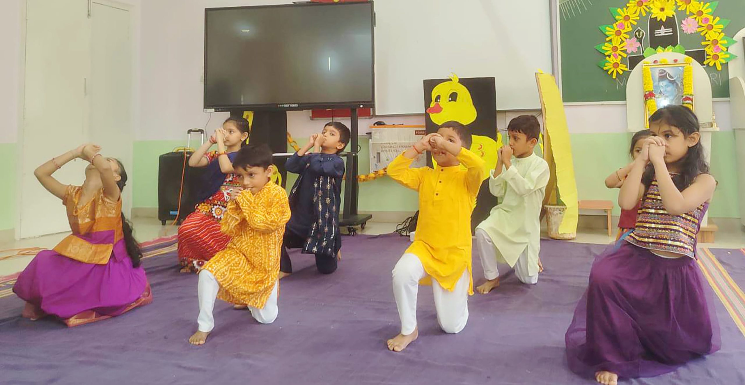 Mahashivratri and Sarojini Naidu Jayanti Celebrated with Devotion at RVK – Banashankari (4)