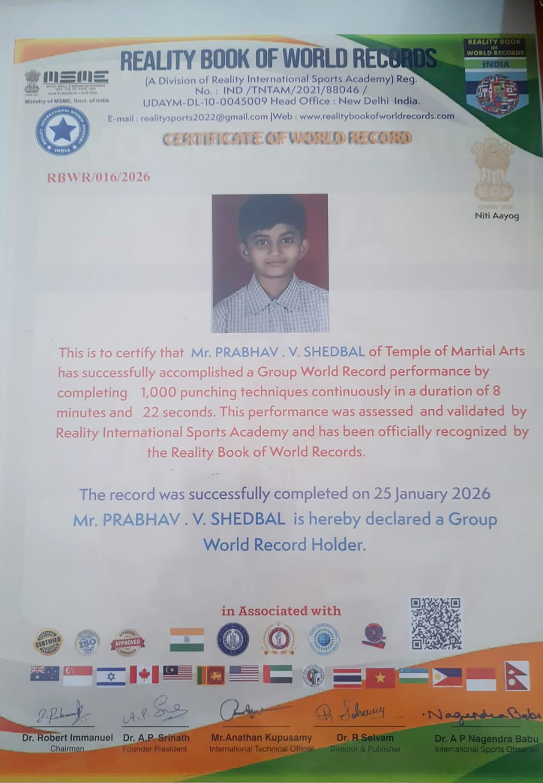 RVK - Banshankari Student Sets World Record for Rapid Martial Arts Punching (2)