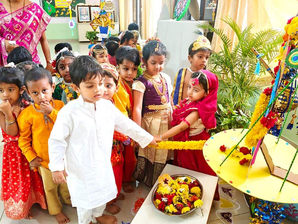 RVK - Banashankari Gokulam Division Celebrates Krishna Janmashtami with Cultural Splendour (4)