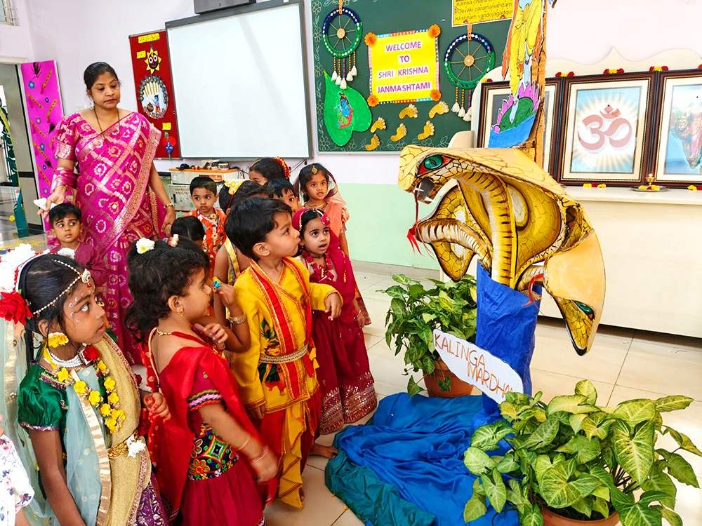 RVK - Banashankari Gokulam Division Celebrates Krishna Janmashtami with Cultural Splendour (5)